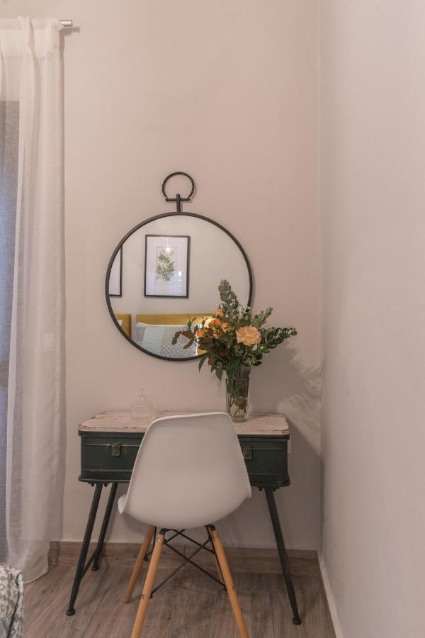 Casa Leone, Cosy Apartment Overlooking The Square Spílion Eksteriør bilde